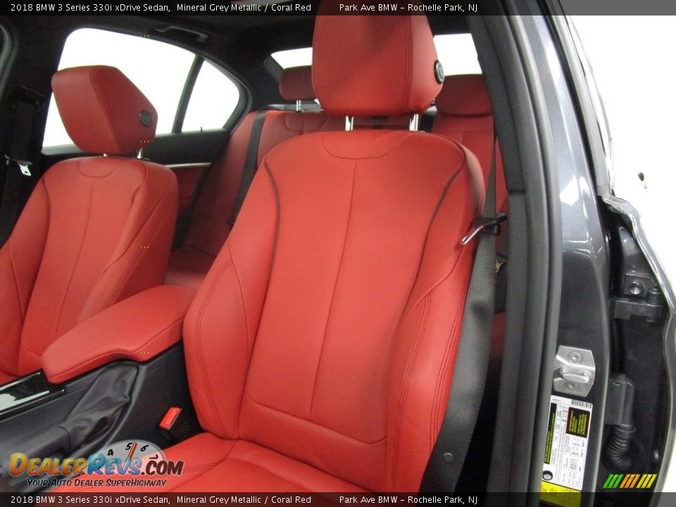 2018 BMW 3 Series 330i xDrive Sedan Mineral Grey Metallic / Coral Red Photo #10