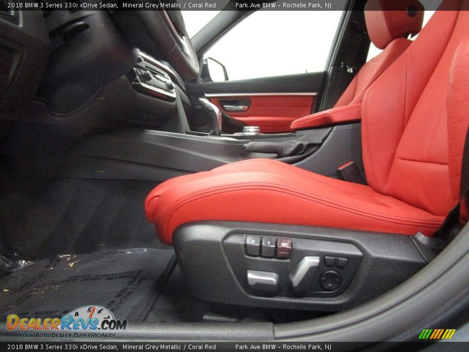 2018 BMW 3 Series 330i xDrive Sedan Mineral Grey Metallic / Coral Red Photo #11