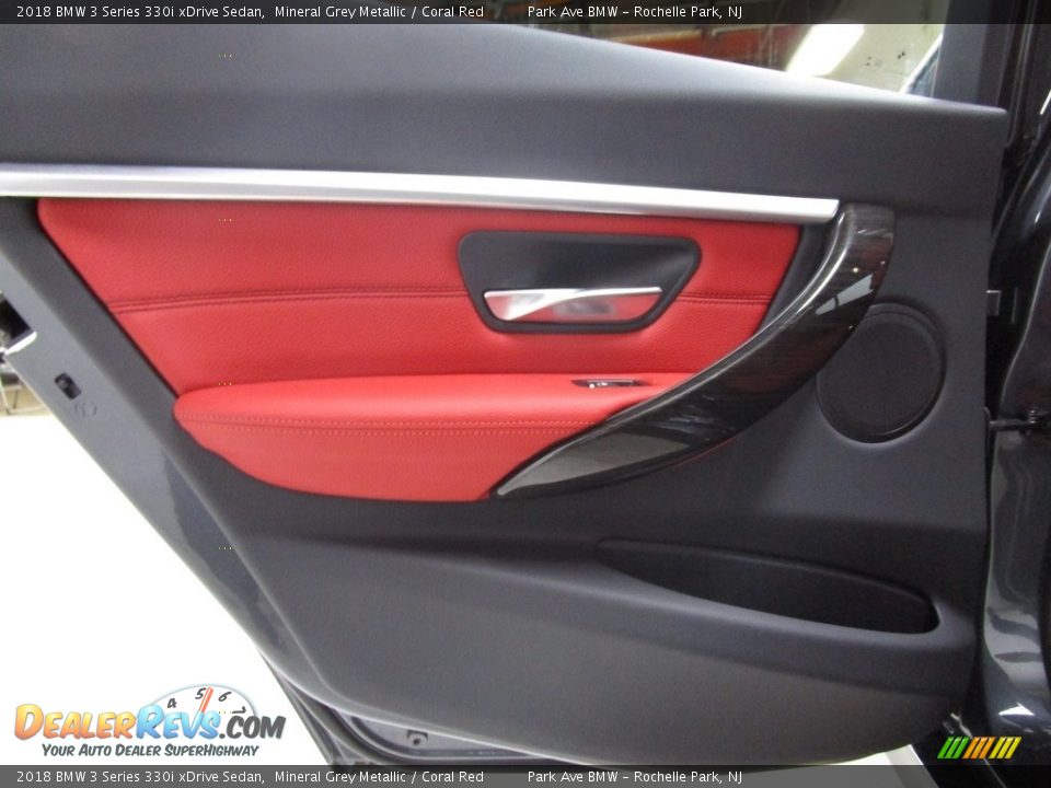 2018 BMW 3 Series 330i xDrive Sedan Mineral Grey Metallic / Coral Red Photo #12