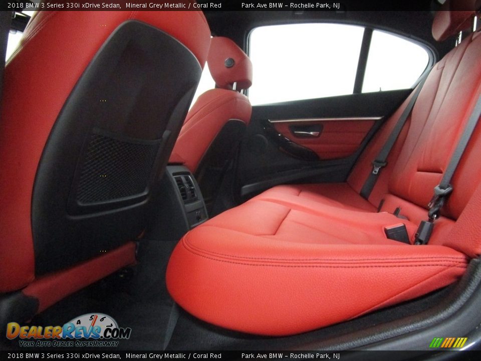 2018 BMW 3 Series 330i xDrive Sedan Mineral Grey Metallic / Coral Red Photo #14