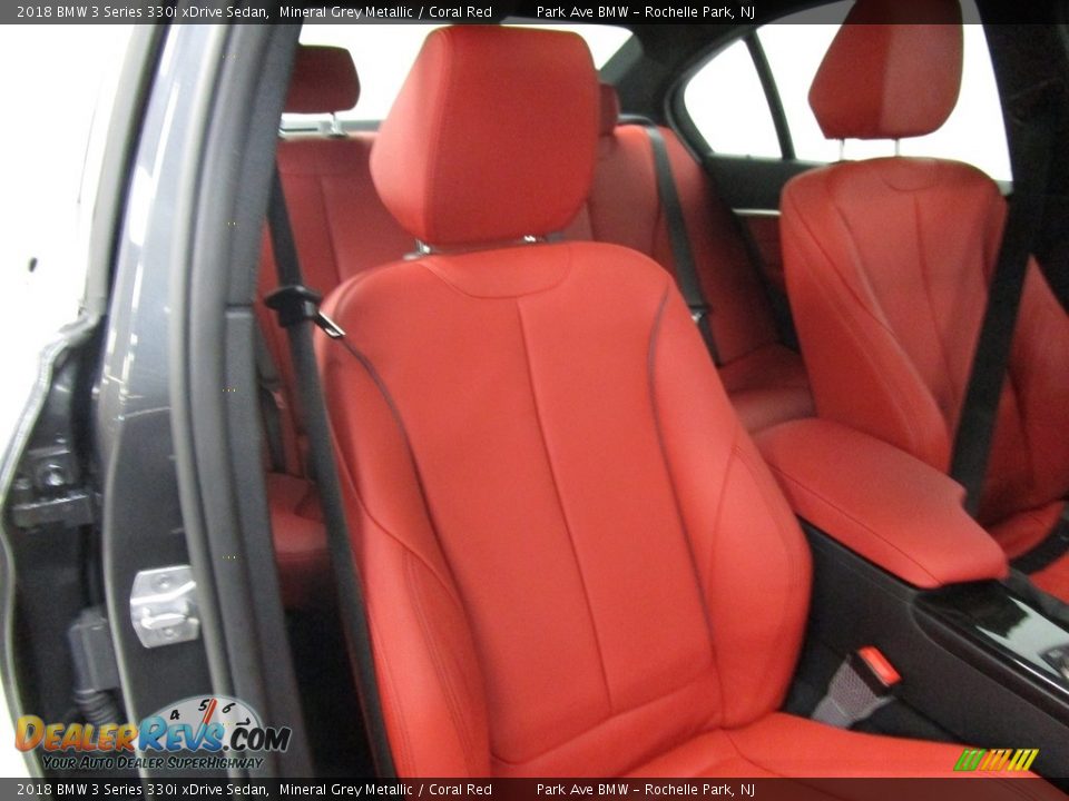 2018 BMW 3 Series 330i xDrive Sedan Mineral Grey Metallic / Coral Red Photo #16