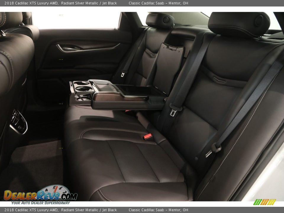 2018 Cadillac XTS Luxury AWD Radiant Silver Metallic / Jet Black Photo #23