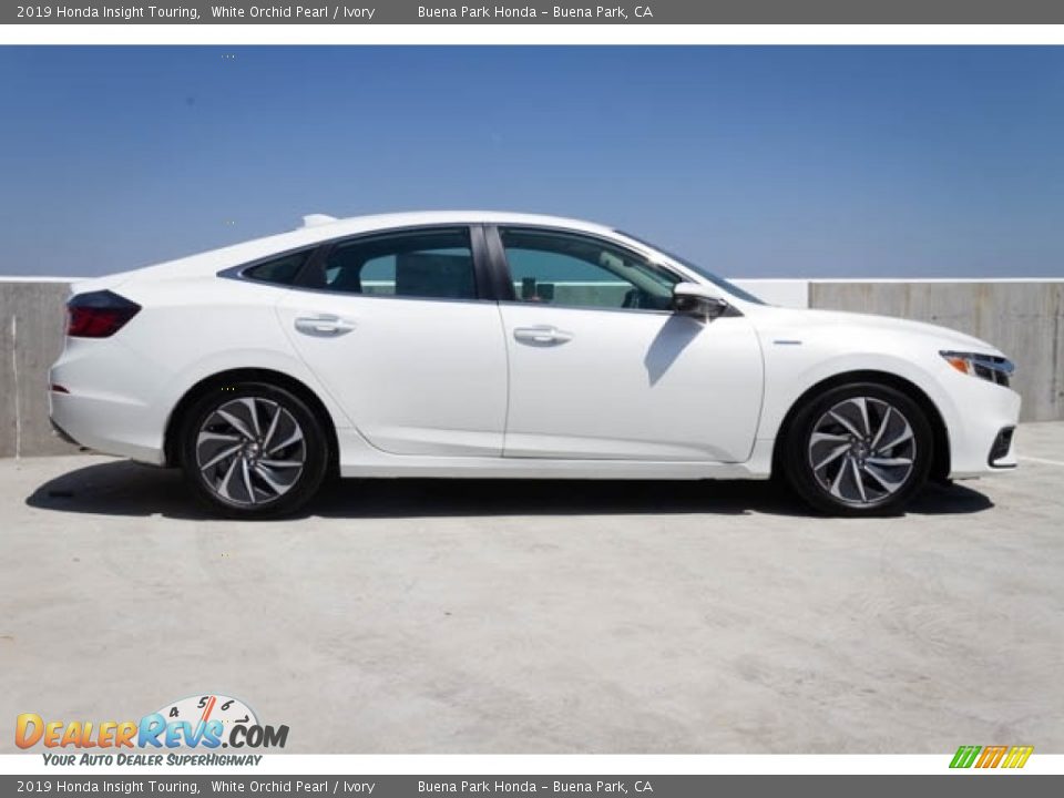 2019 Honda Insight Touring White Orchid Pearl / Ivory Photo #9