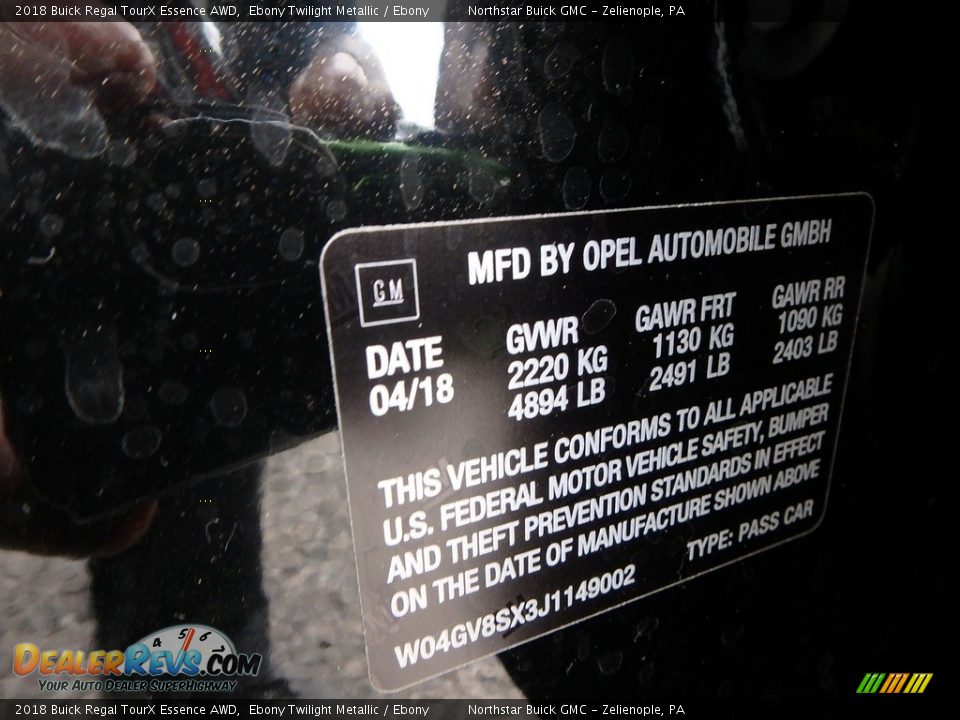 2018 Buick Regal TourX Essence AWD Ebony Twilight Metallic / Ebony Photo #15