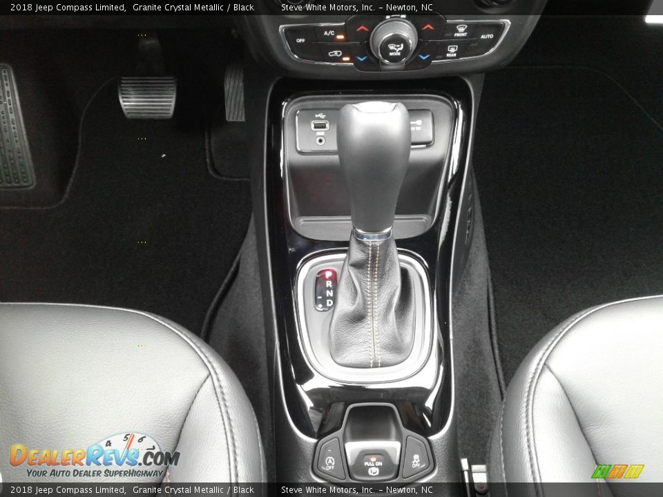 2018 Jeep Compass Limited Granite Crystal Metallic / Black Photo #28