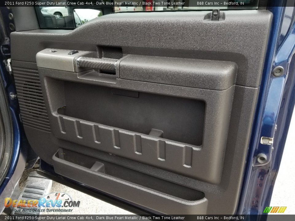 2011 Ford F250 Super Duty Lariat Crew Cab 4x4 Dark Blue Pearl Metallic / Black Two Tone Leather Photo #12