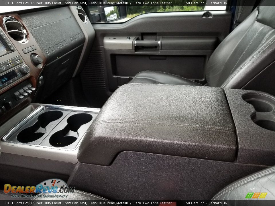 2011 Ford F250 Super Duty Lariat Crew Cab 4x4 Dark Blue Pearl Metallic / Black Two Tone Leather Photo #24