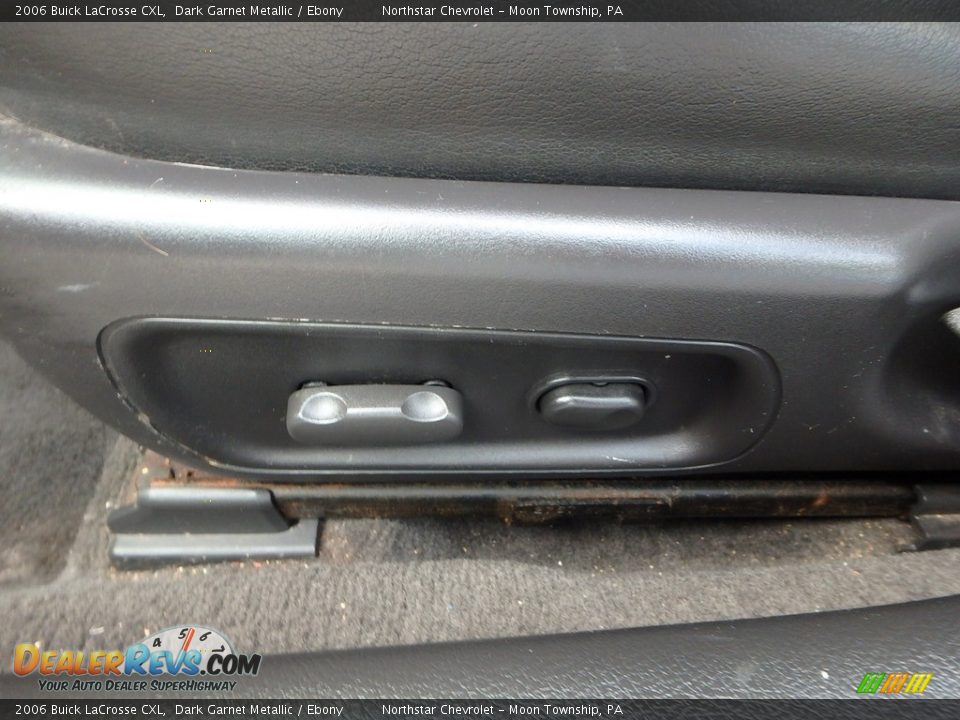2006 Buick LaCrosse CXL Dark Garnet Metallic / Ebony Photo #12