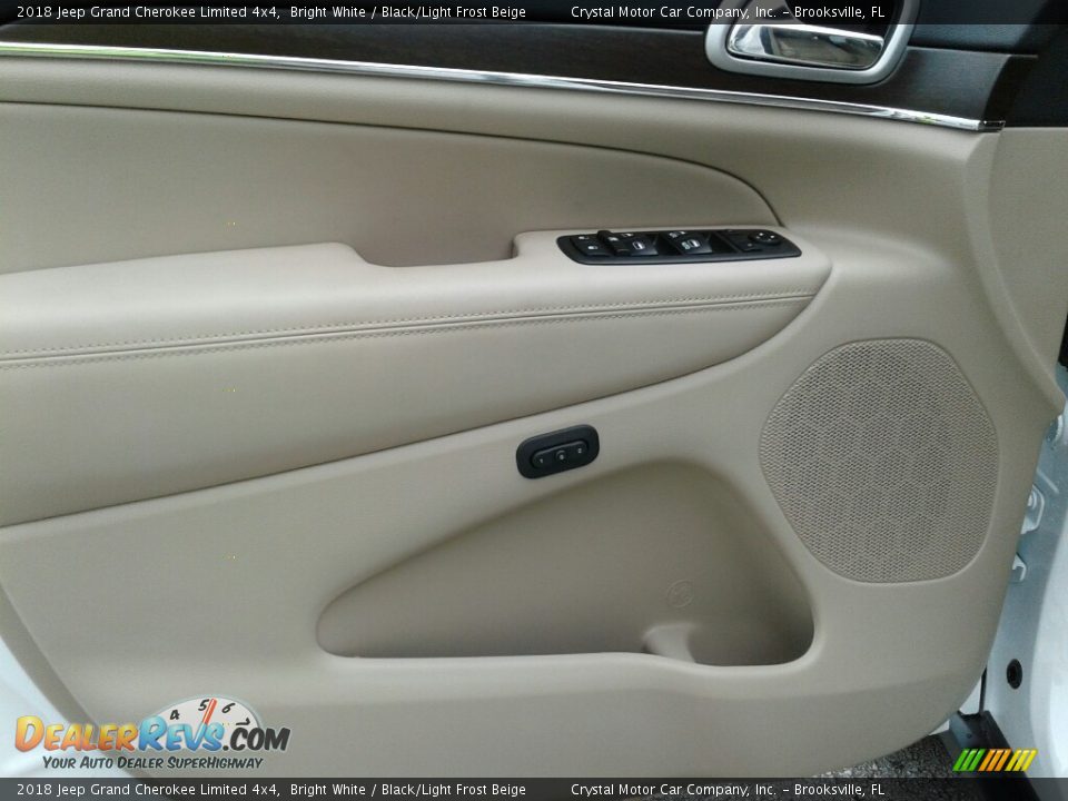 Door Panel of 2018 Jeep Grand Cherokee Limited 4x4 Photo #17