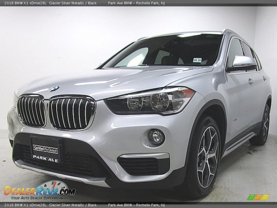 2018 BMW X1 xDrive28i Glacier Silver Metallic / Black Photo #1