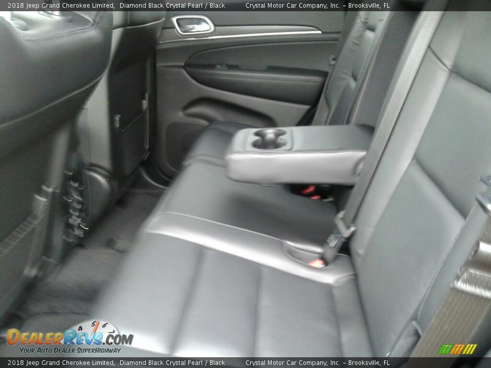 2018 Jeep Grand Cherokee Limited Diamond Black Crystal Pearl / Black Photo #10