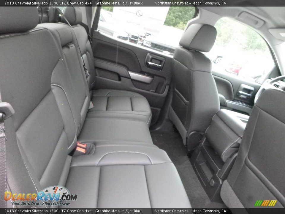 2018 Chevrolet Silverado 1500 LTZ Crew Cab 4x4 Graphite Metallic / Jet Black Photo #11
