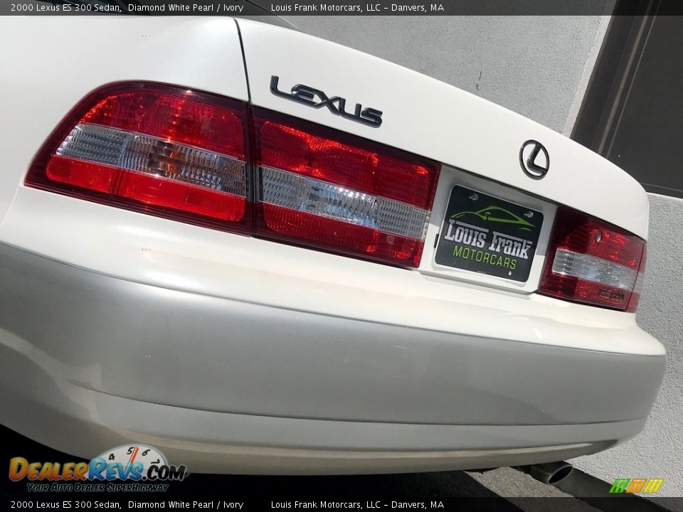 2000 Lexus ES 300 Sedan Diamond White Pearl / Ivory Photo #29