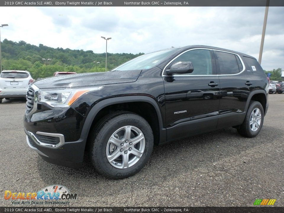 Front 3/4 View of 2019 GMC Acadia SLE AWD Photo #1