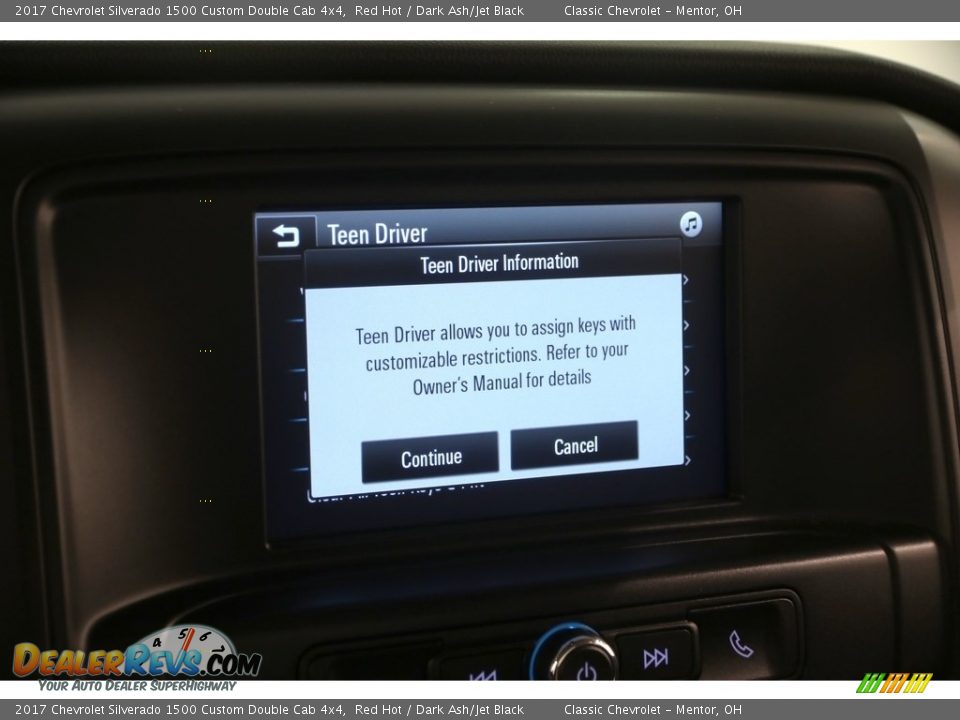 2017 Chevrolet Silverado 1500 Custom Double Cab 4x4 Red Hot / Dark Ash/Jet Black Photo #13