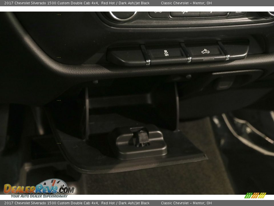 2017 Chevrolet Silverado 1500 Custom Double Cab 4x4 Red Hot / Dark Ash/Jet Black Photo #15