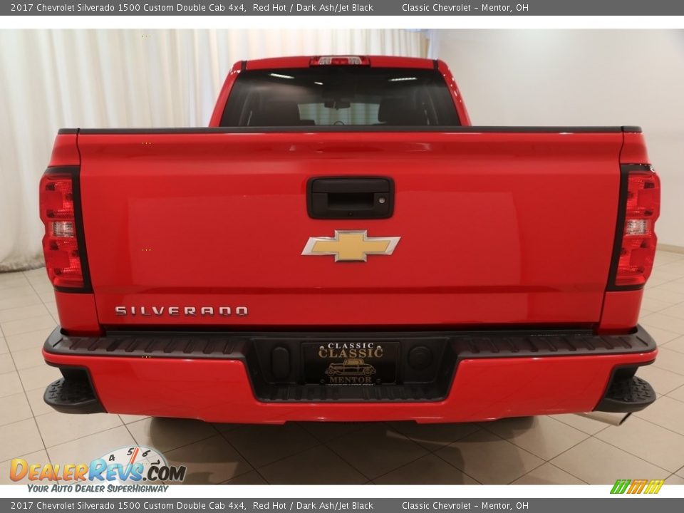 2017 Chevrolet Silverado 1500 Custom Double Cab 4x4 Red Hot / Dark Ash/Jet Black Photo #20