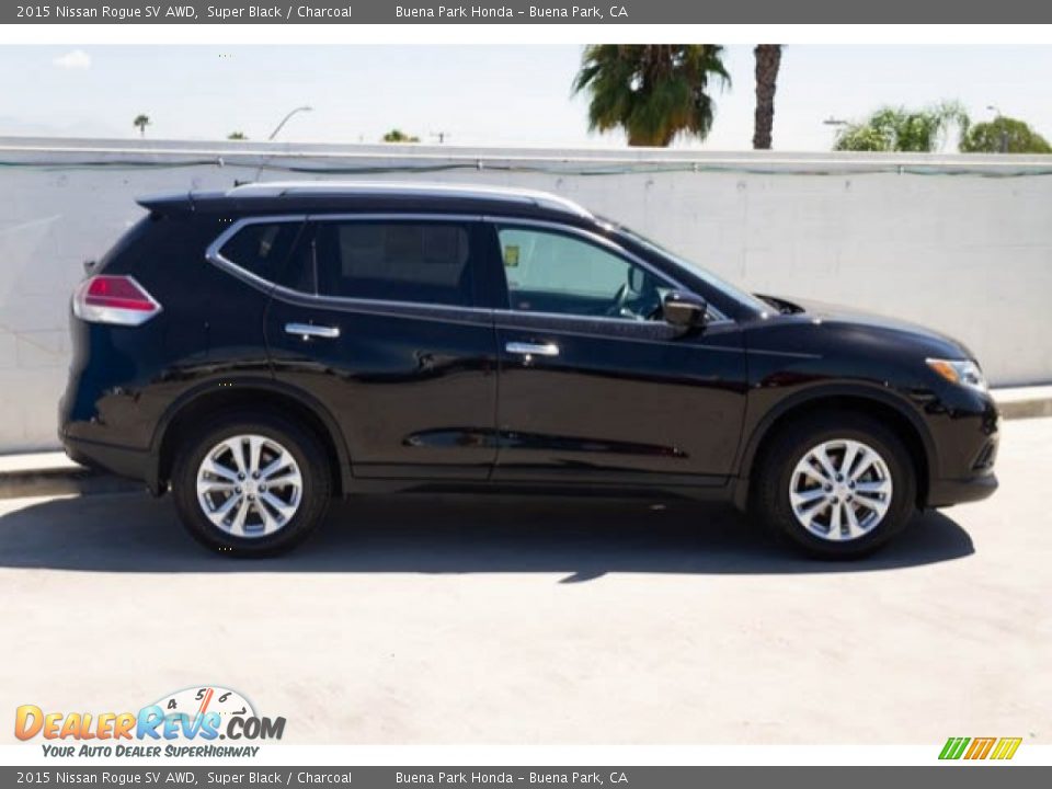 2015 Nissan Rogue SV AWD Super Black / Charcoal Photo #9