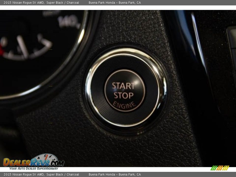 2015 Nissan Rogue SV AWD Super Black / Charcoal Photo #15