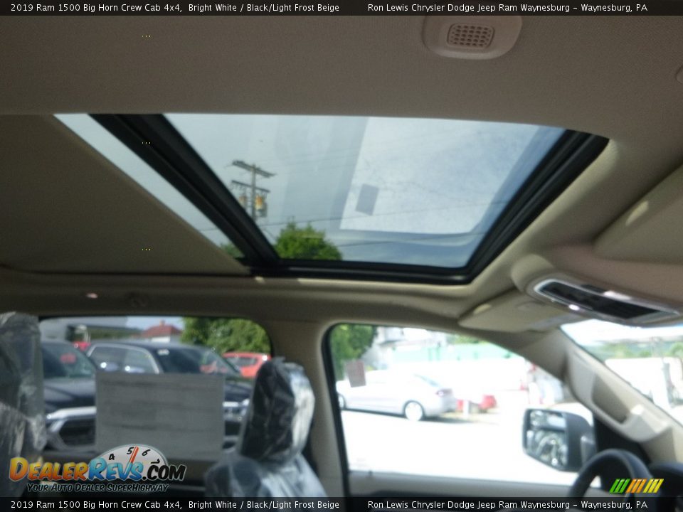 2019 Ram 1500 Big Horn Crew Cab 4x4 Bright White / Black/Light Frost Beige Photo #12