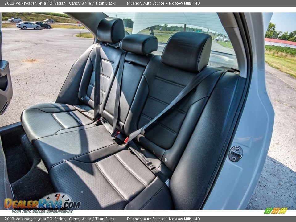 2013 Volkswagen Jetta TDI Sedan Candy White / Titan Black Photo #17