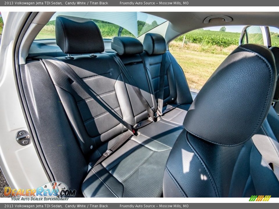 2013 Volkswagen Jetta TDI Sedan Candy White / Titan Black Photo #19