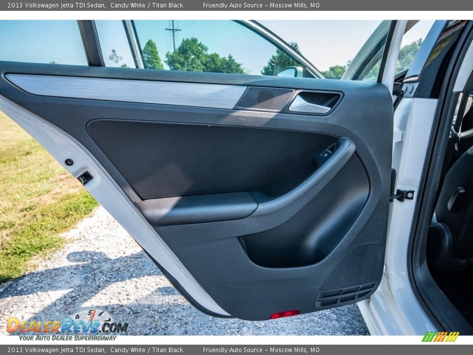 2013 Volkswagen Jetta TDI Sedan Candy White / Titan Black Photo #22