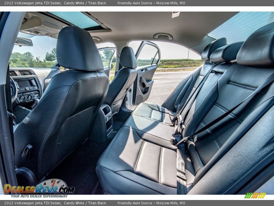 2013 Volkswagen Jetta TDI Sedan Candy White / Titan Black Photo #23