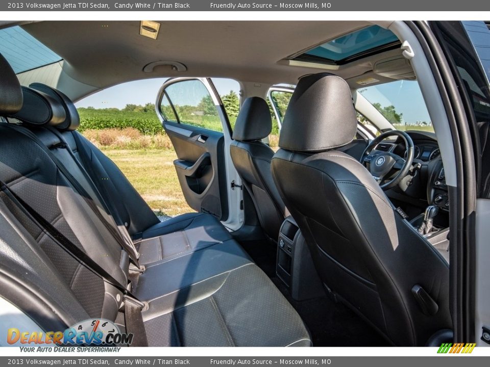 2013 Volkswagen Jetta TDI Sedan Candy White / Titan Black Photo #26