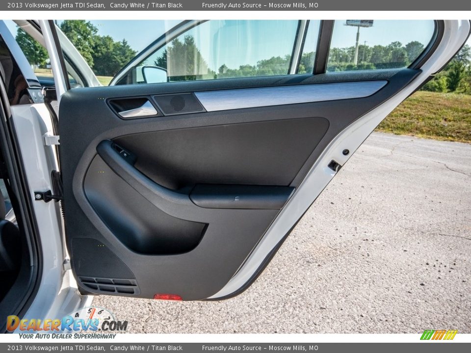 2013 Volkswagen Jetta TDI Sedan Candy White / Titan Black Photo #27