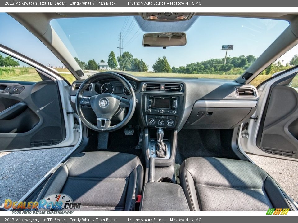 2013 Volkswagen Jetta TDI Sedan Candy White / Titan Black Photo #30