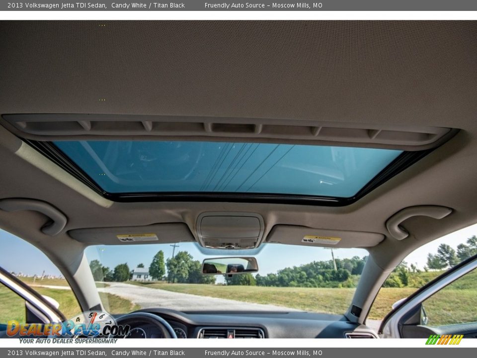 2013 Volkswagen Jetta TDI Sedan Candy White / Titan Black Photo #33