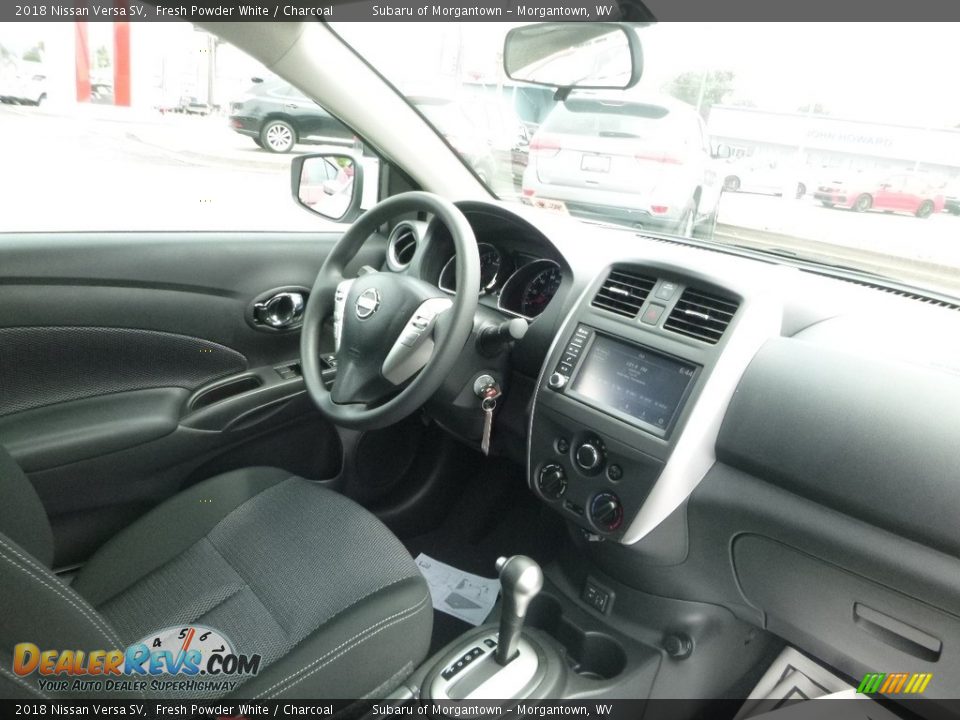 2018 Nissan Versa SV Fresh Powder White / Charcoal Photo #11