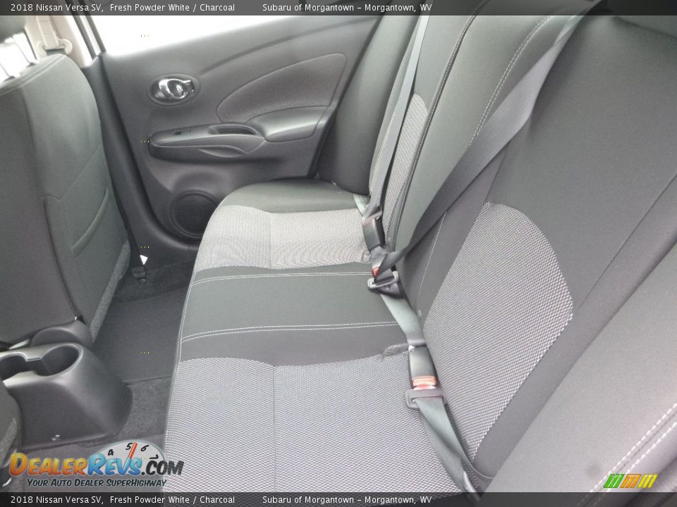 2018 Nissan Versa SV Fresh Powder White / Charcoal Photo #13