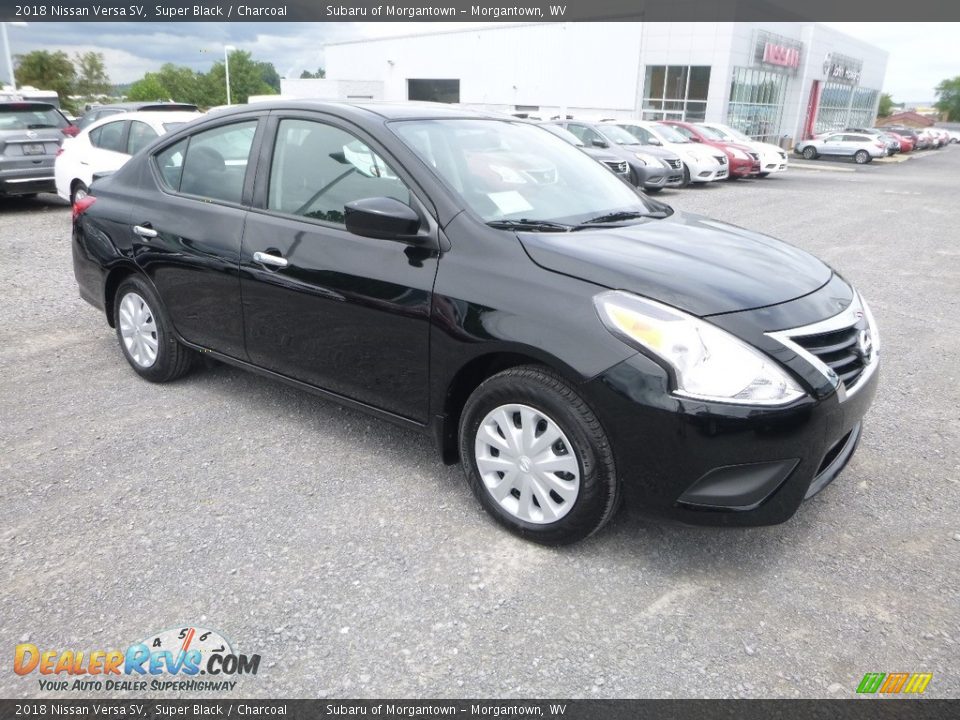 Front 3/4 View of 2018 Nissan Versa SV Photo #1