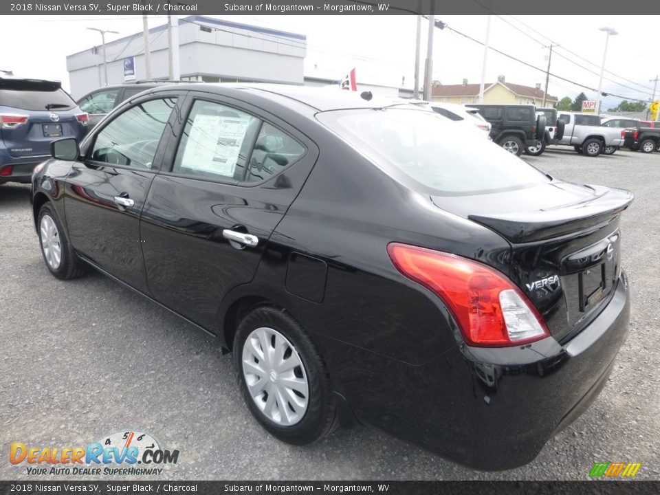 2018 Nissan Versa SV Super Black / Charcoal Photo #6