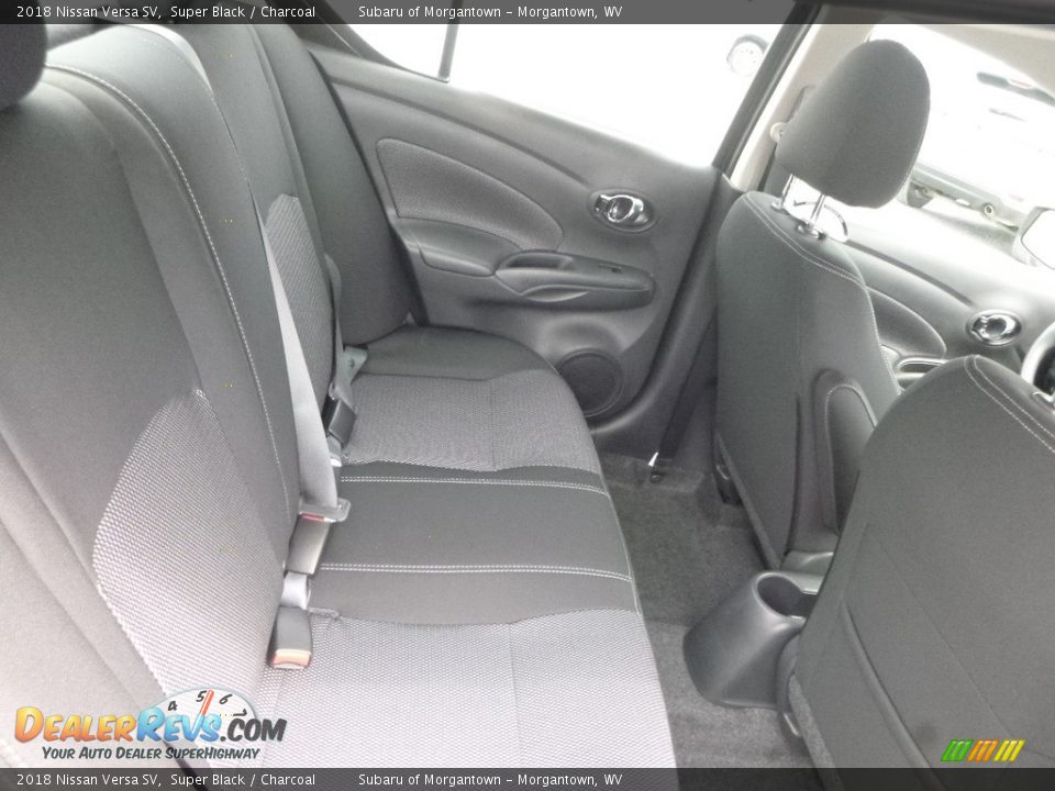 2018 Nissan Versa SV Super Black / Charcoal Photo #13