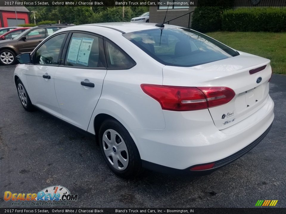 2017 Ford Focus S Sedan Oxford White / Charcoal Black Photo #3
