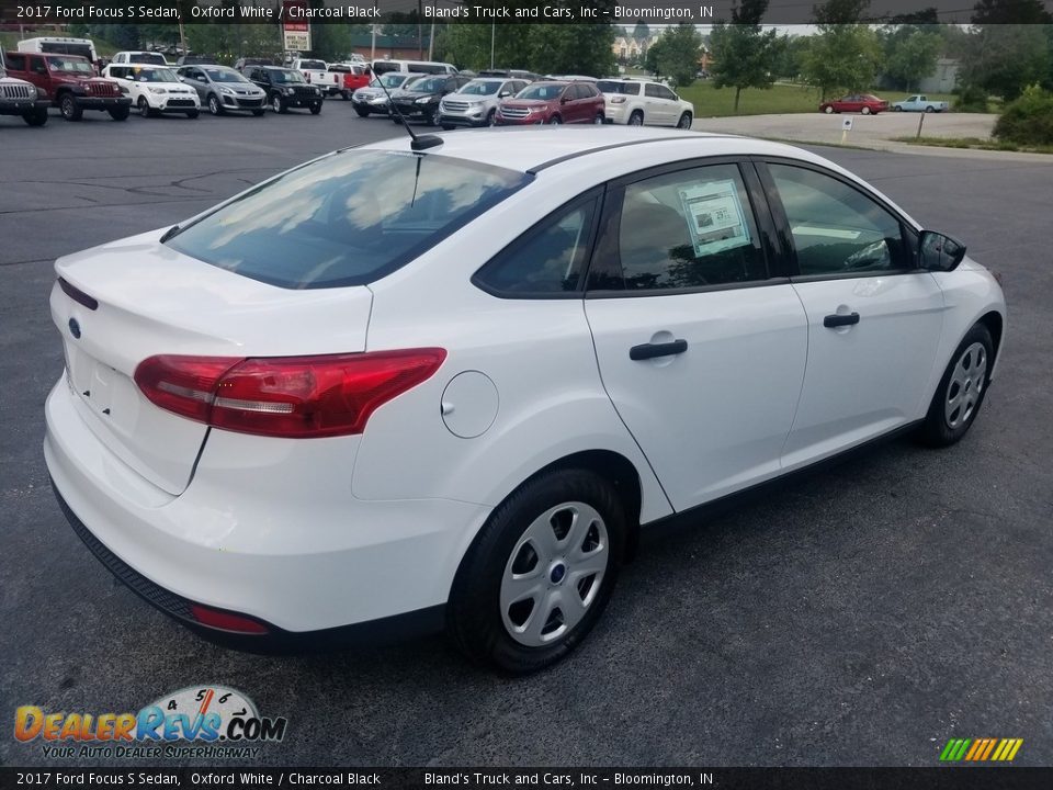 2017 Ford Focus S Sedan Oxford White / Charcoal Black Photo #6