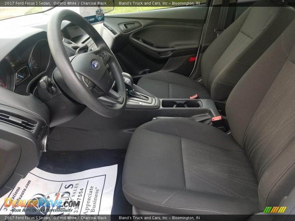 2017 Ford Focus S Sedan Oxford White / Charcoal Black Photo #14