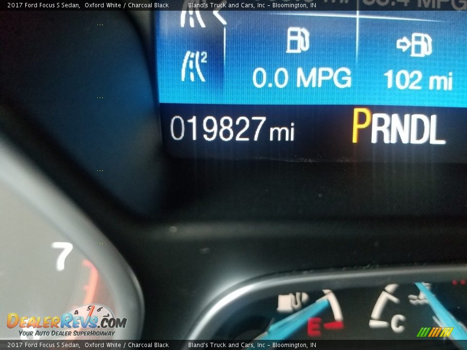 2017 Ford Focus S Sedan Oxford White / Charcoal Black Photo #22