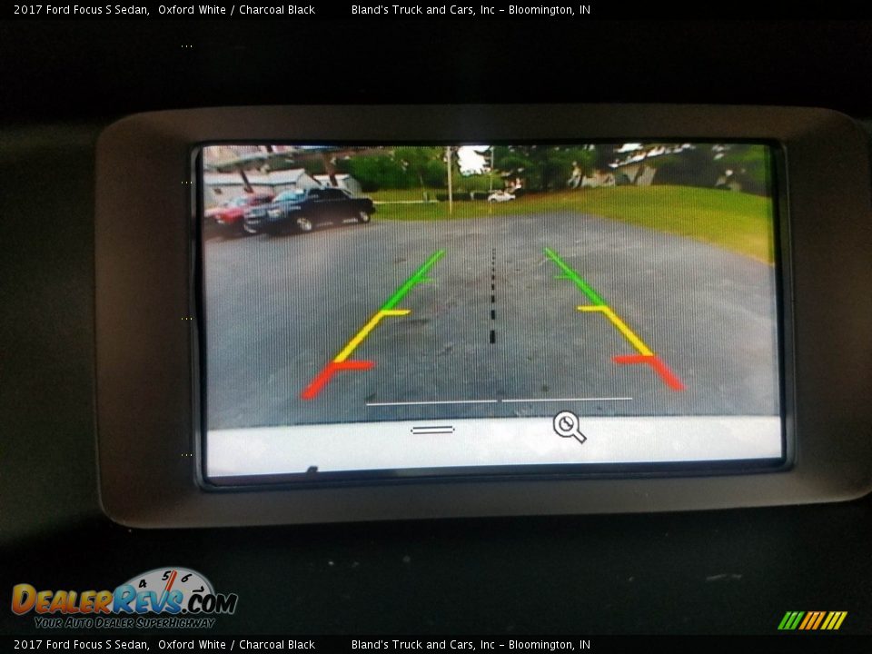 2017 Ford Focus S Sedan Oxford White / Charcoal Black Photo #25