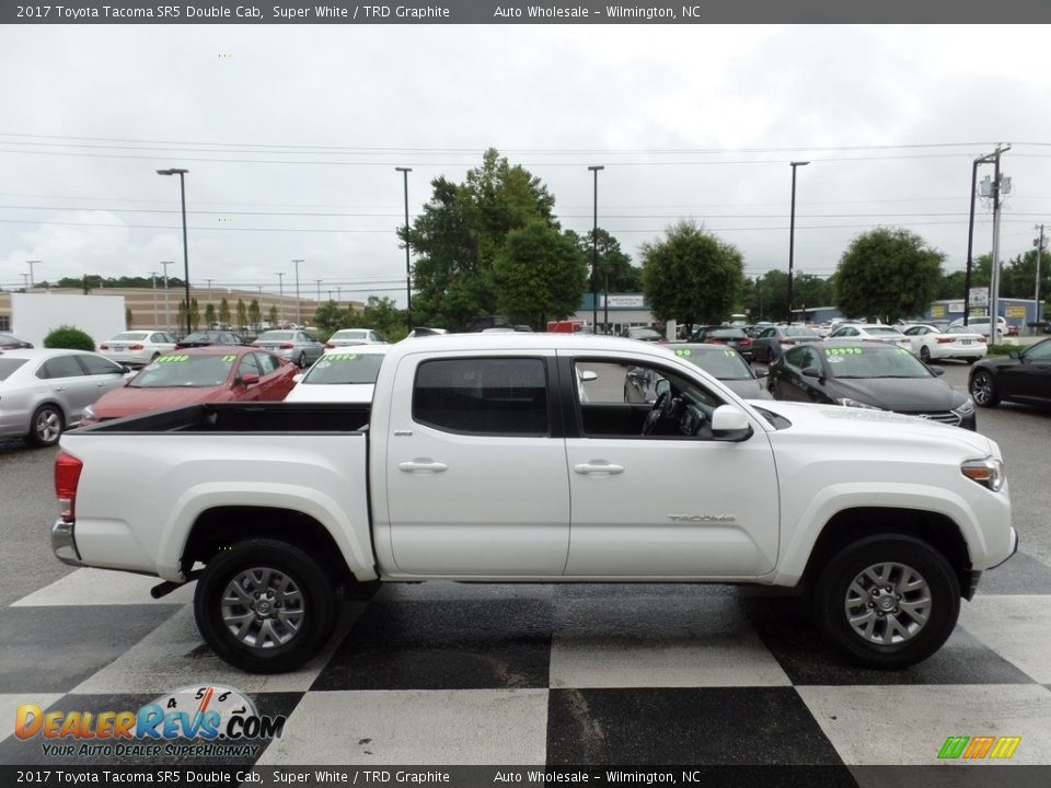 2017 Toyota Tacoma SR5 Double Cab Super White / TRD Graphite Photo #3