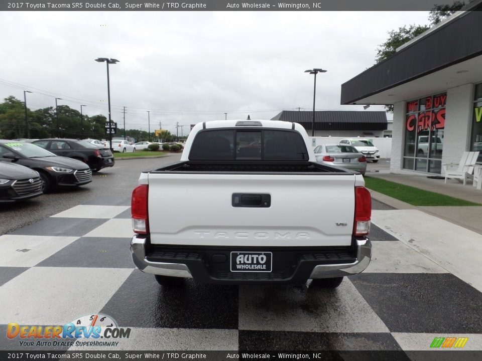 2017 Toyota Tacoma SR5 Double Cab Super White / TRD Graphite Photo #4