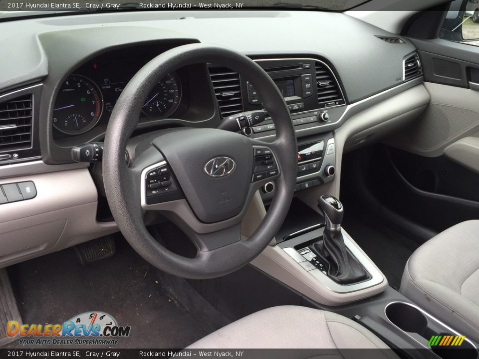 2017 Hyundai Elantra SE Gray / Gray Photo #10