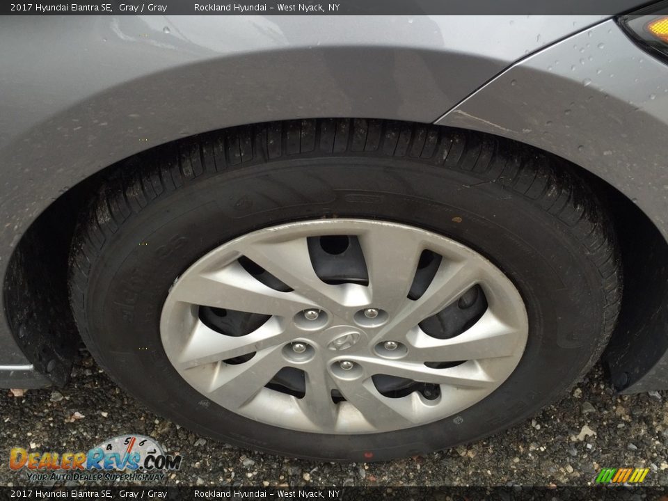 2017 Hyundai Elantra SE Gray / Gray Photo #26