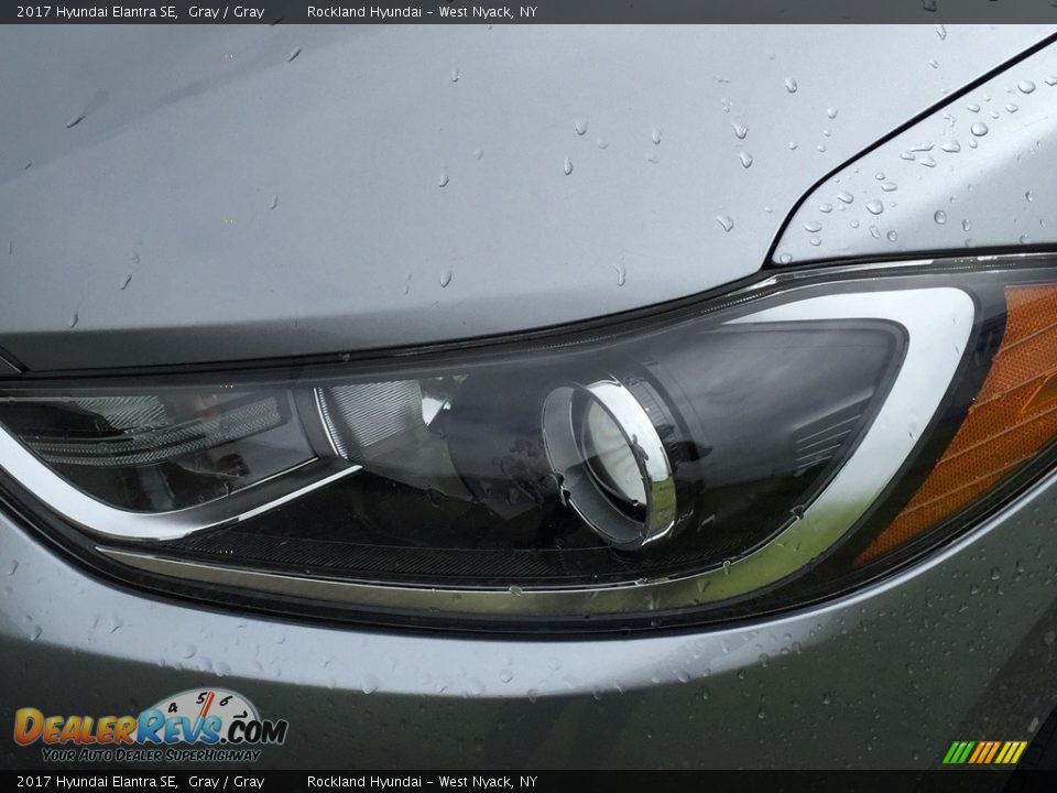 2017 Hyundai Elantra SE Gray / Gray Photo #29