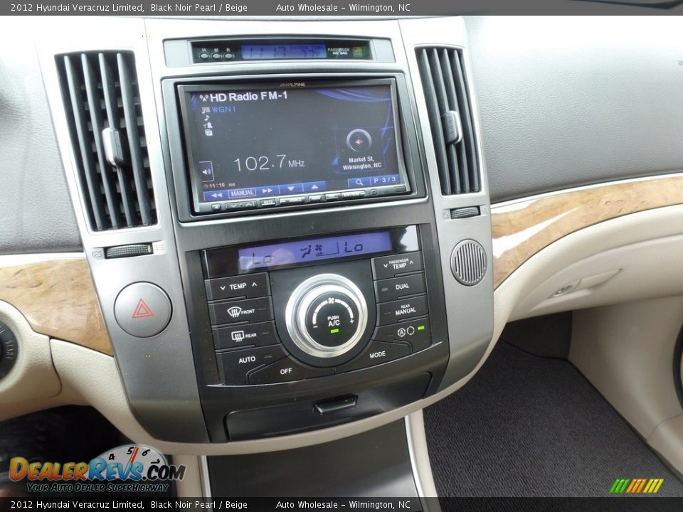 2012 Hyundai Veracruz Limited Black Noir Pearl / Beige Photo #17