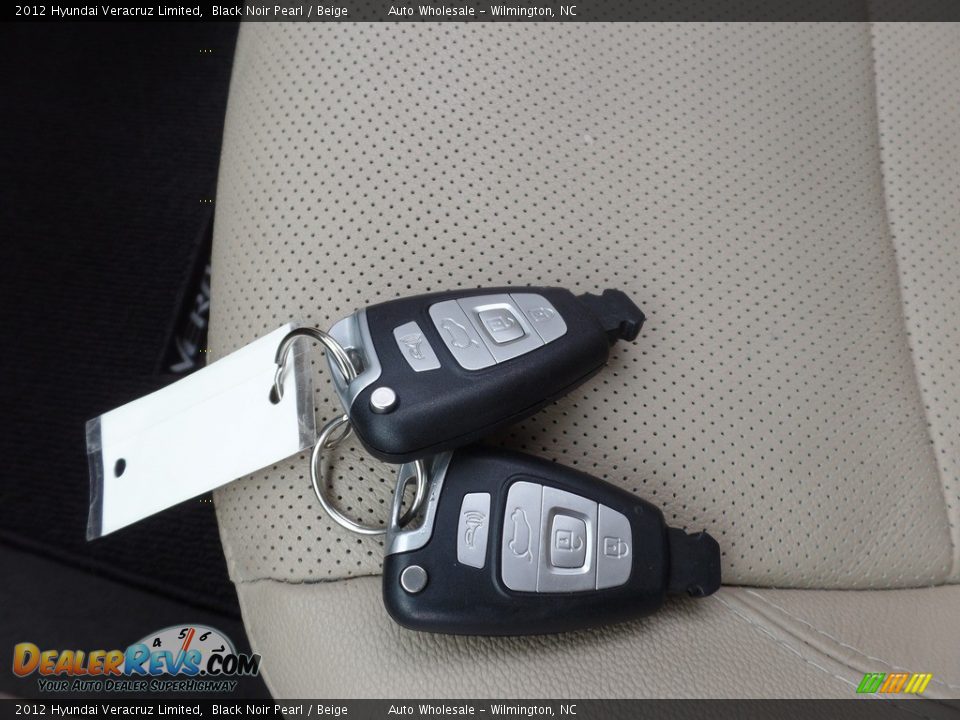 2012 Hyundai Veracruz Limited Black Noir Pearl / Beige Photo #20