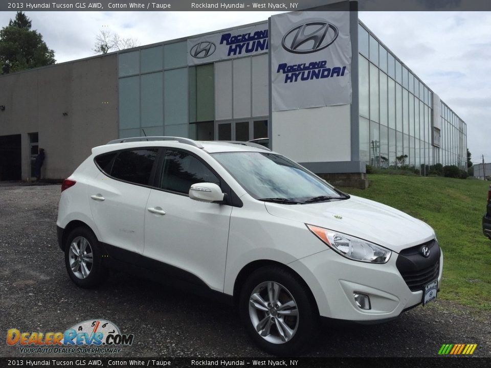 2013 Hyundai Tucson GLS AWD Cotton White / Taupe Photo #1